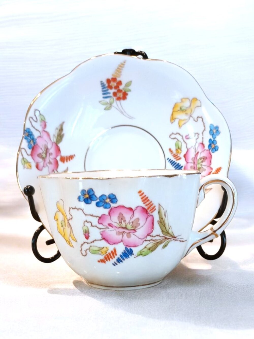 Vintage Taylor & Kent Teacup & Saucer Fine Bone China Wild Roses Violets England